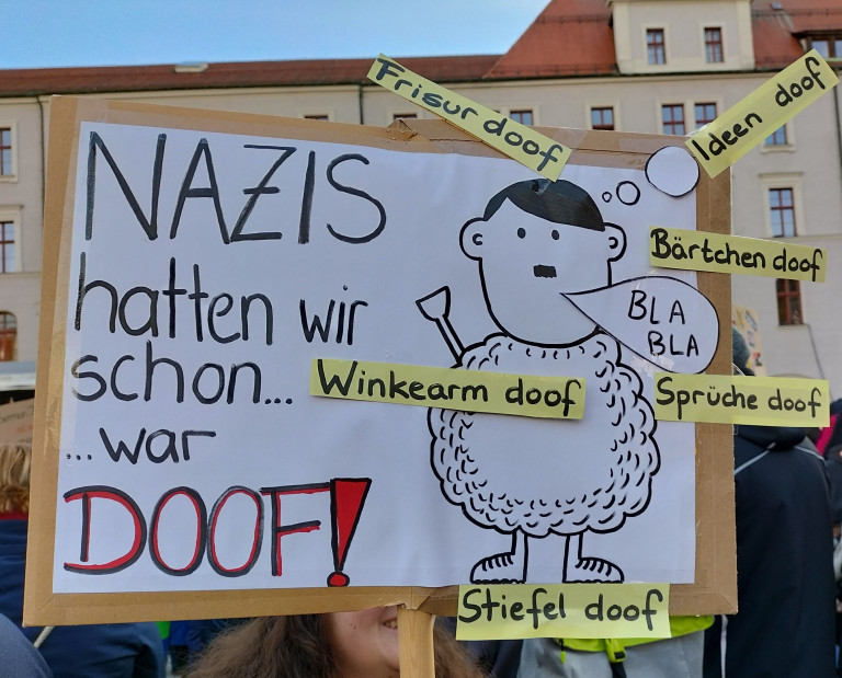 Plakat audf der Demo